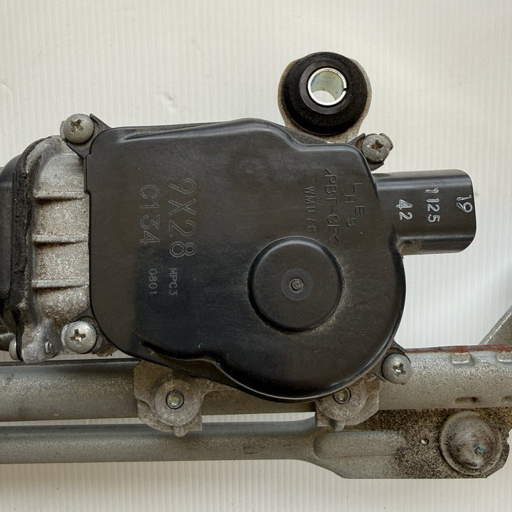 2020 Nissan Navara - Wiper Motor PN: 9X28C134