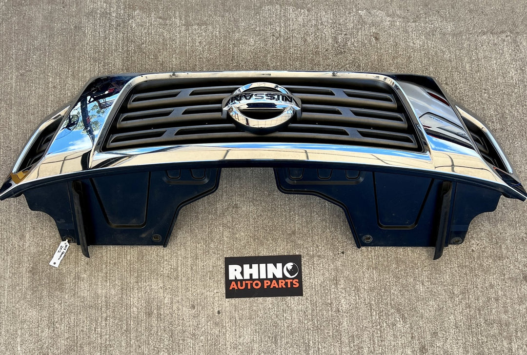 2017 Nissan Navara  ST 2.3 Diesel Automatic - Grille