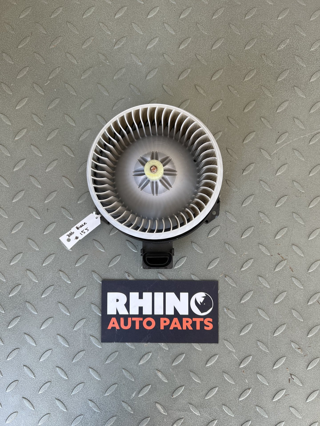 Jan 2005 to Apr 2019- Toyota Hiace TRH KDH- Heater Fan Motor- Front
