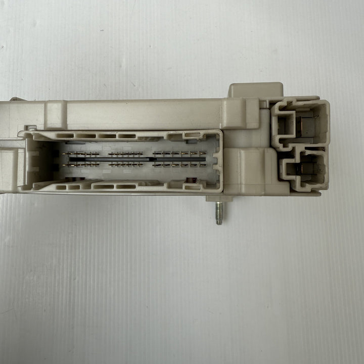 2005-2011 Lexus GS300 Interior Fuse Box 8267030250