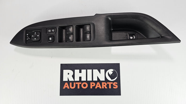 2020 Mitsubishi Outlander III ZL Black Edition 2.4 Petrol Automatic CVT - Power Window Switch 8608A416