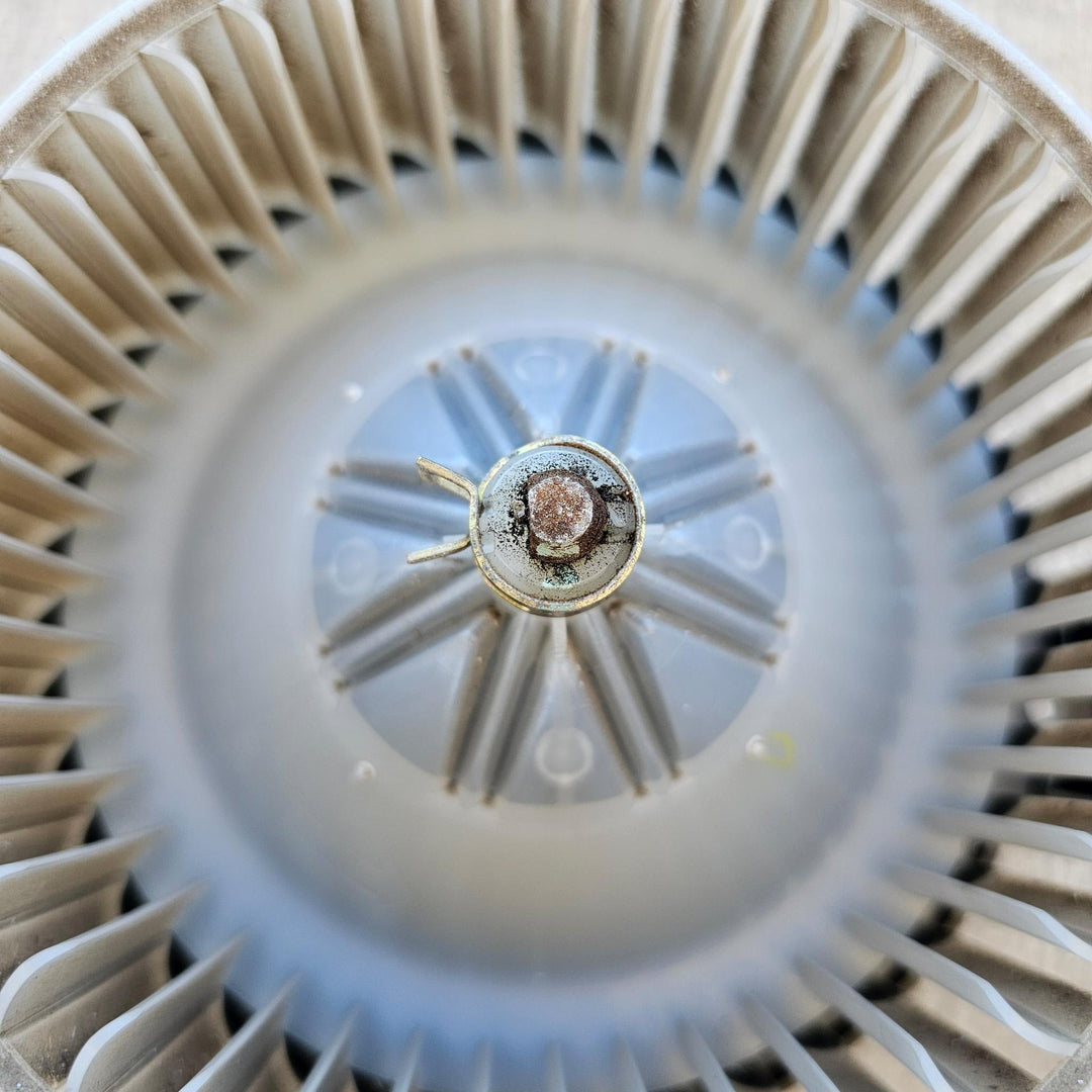 Jan 1998 to Oct 2007- Toyota Land Cruiser 100 Series- Heater Fan Motor- Rear