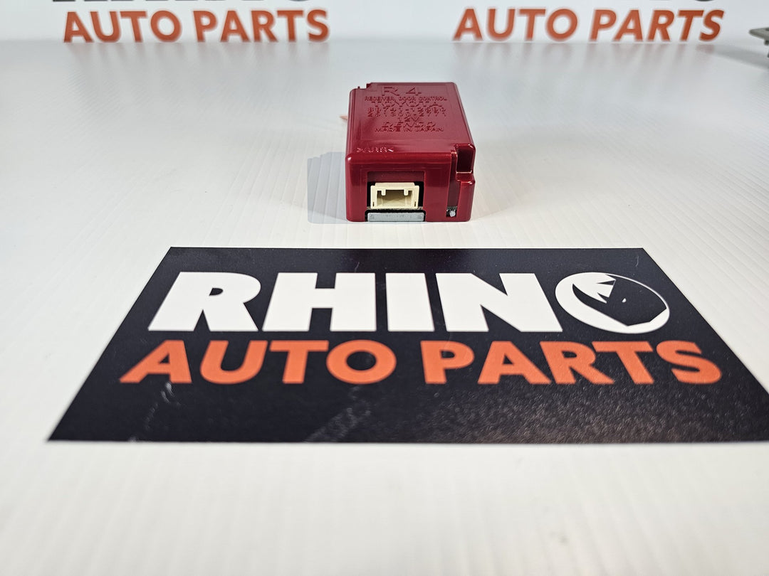 2013 Toyota Corolla ZRE1*     - Door Control Receiver
