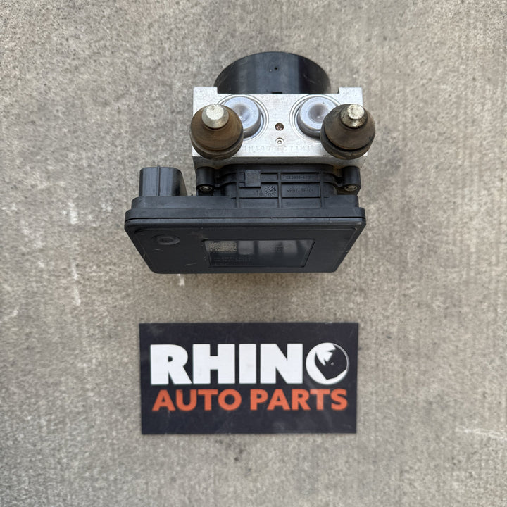 2017 Nissan Navara - ABS Pump/Modulator PN: 476604JD2B