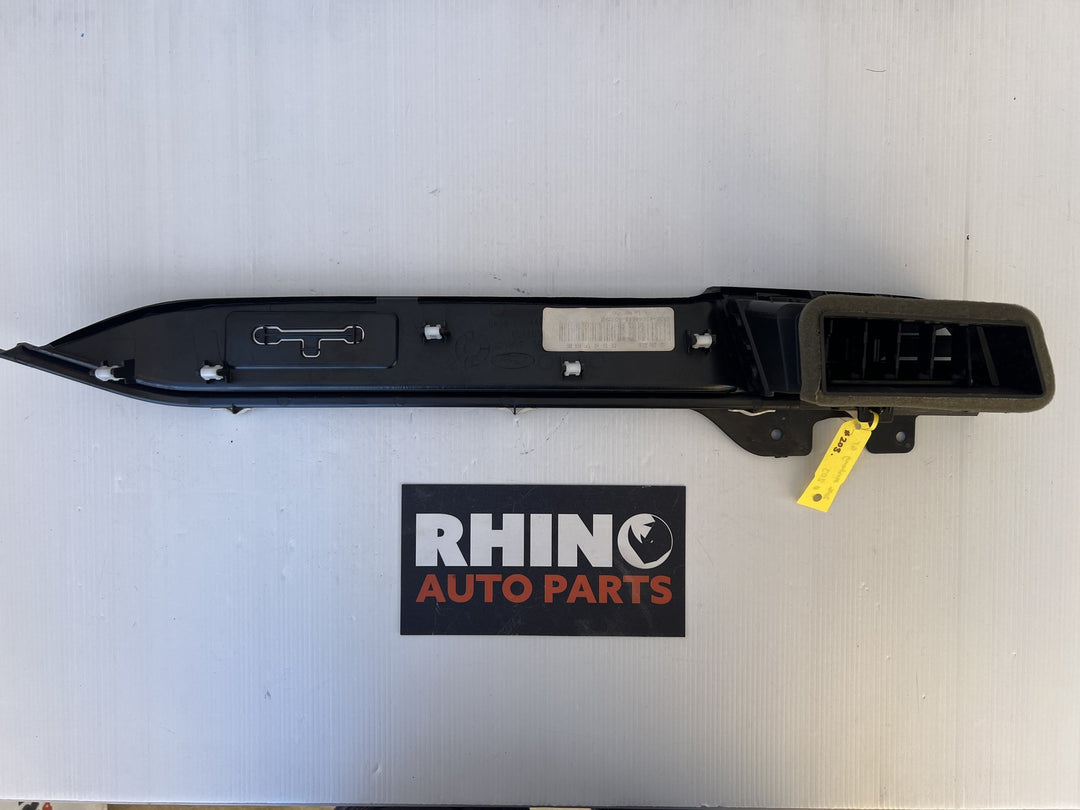 2016 Ford Mustang GT   Petrol Automatic - Left Dash Air Vent GR3B60044B88AG3ZHE