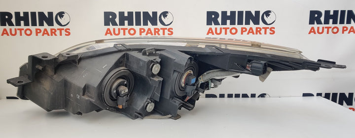 2011 Mazda Mazda3 Right Headlight