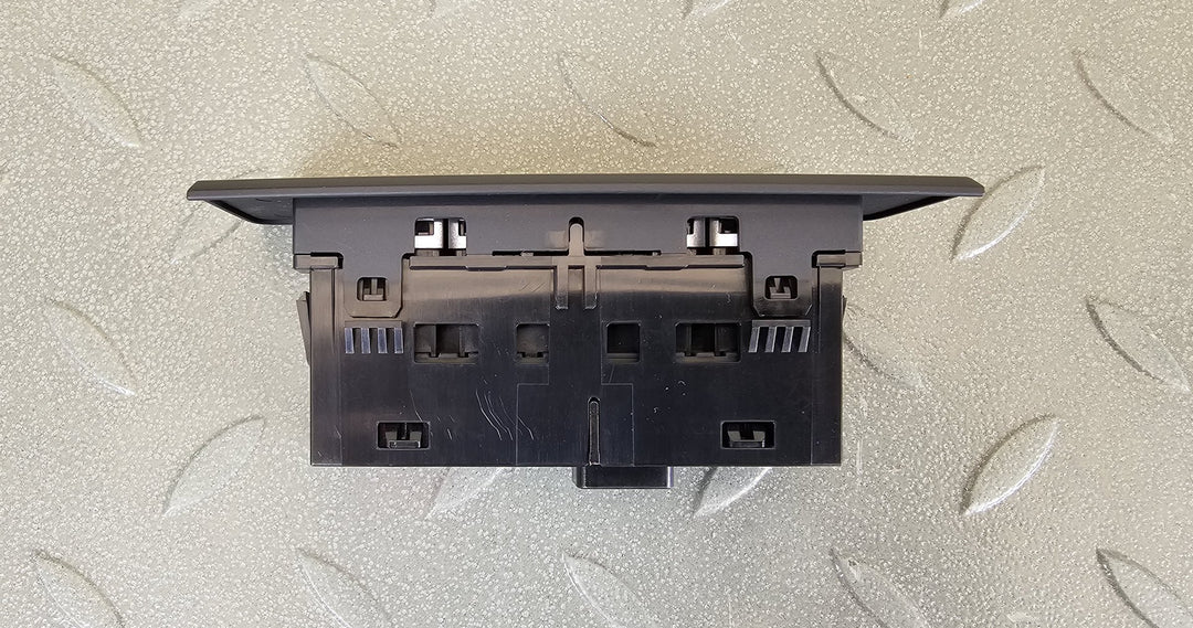 2019 Mazda Mazda3 BP JM0BP2HLA01103327 - Misc Switch/Relay PN: B0L666180