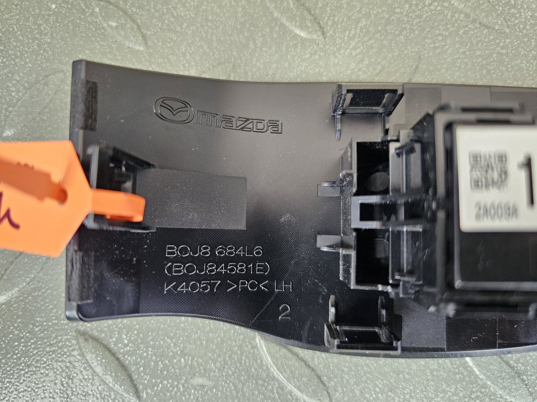 2021 Mazda Mazda3 BP G20 Evolve Vision 2 Petrol Automatic - Power Window Switch BDGF66370