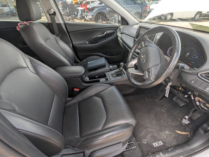 2017-2026 Hyundai i30 Console Lid