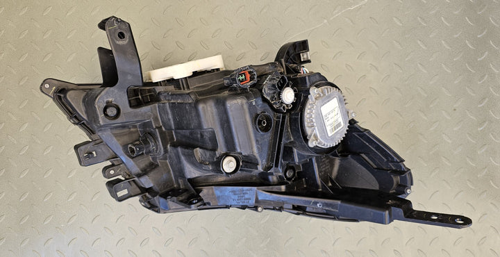 2018 Nissan Navara D23   Diesel Unknown - Left Headlight
