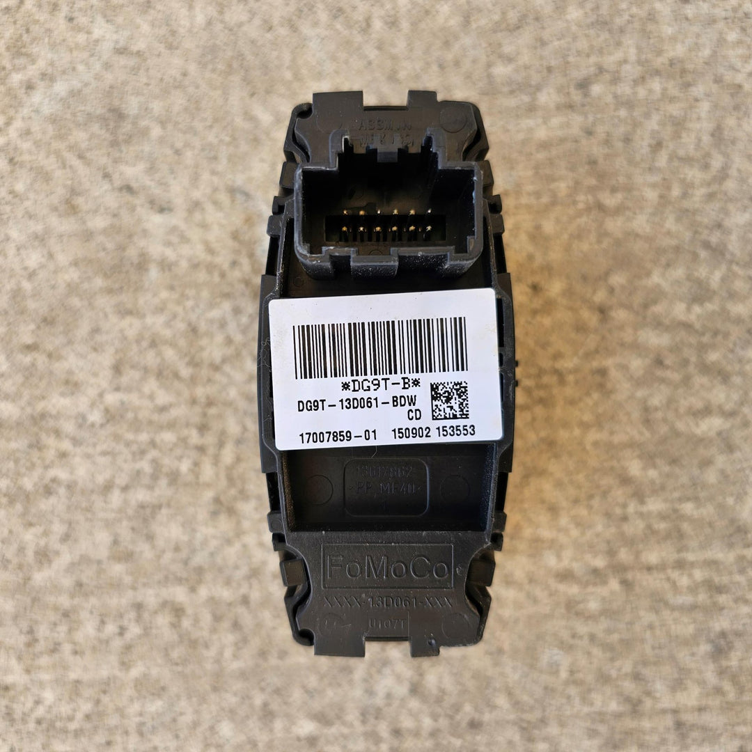 2015 Ford Ranger PXII MNAUMFF50FW519773 - Headlight Switch PN: DG9T13D061BDW