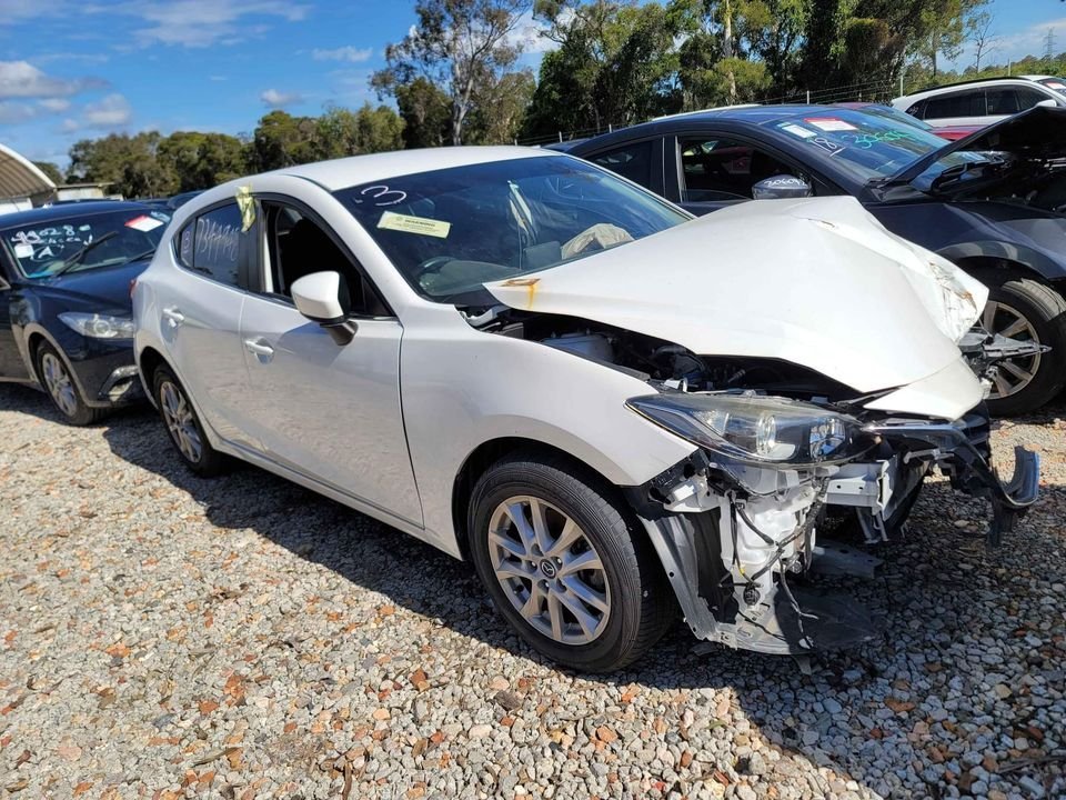 2014 Mazda Mazda3 Maxx Indicator Switch K03117F000