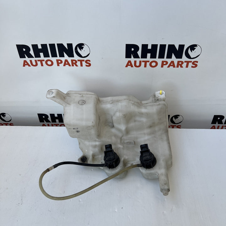 Jan 2005 to Apr 2019- Toyota Hiace TRH KDH- Washer Bottle