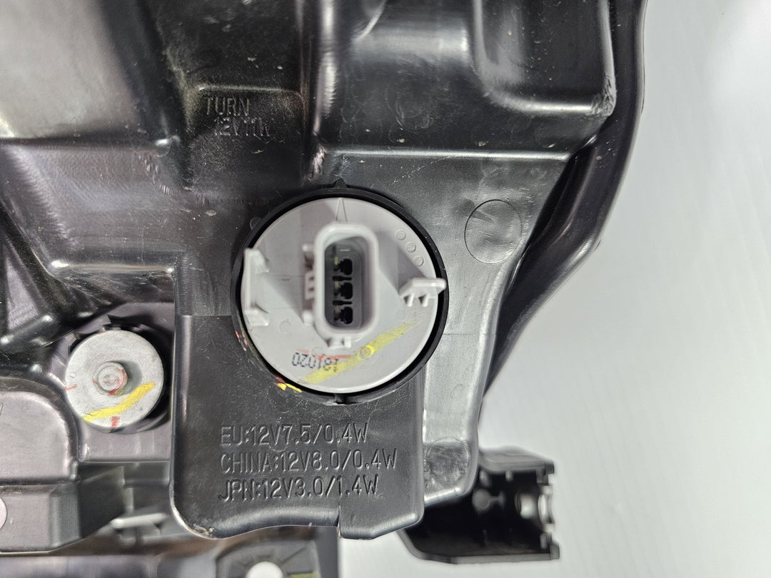 2019 Honda Civic - Right Headlight