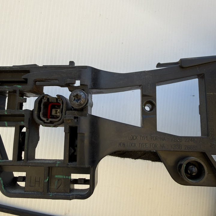 2019 Ford Ranger  XLT Hi-Rider 3.2 Diesel Automatic - Left Front Door Lock Actuator JB3B2121979AD