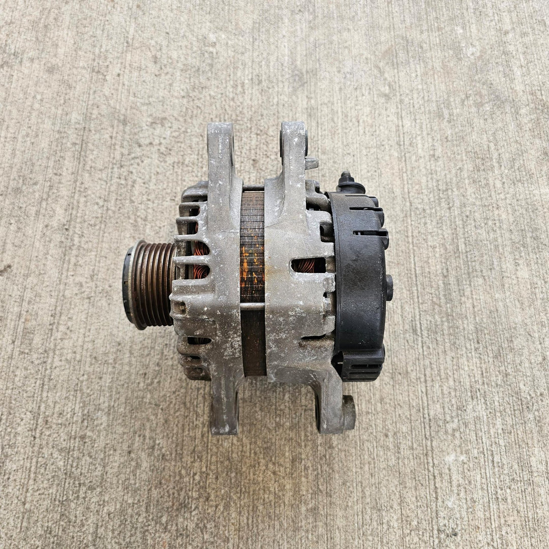Nov 2012 to Mar 2021 - Hyundai iLoad TQ Diesel Turbocharged 2.5L - Alternator - 3 Pin Type