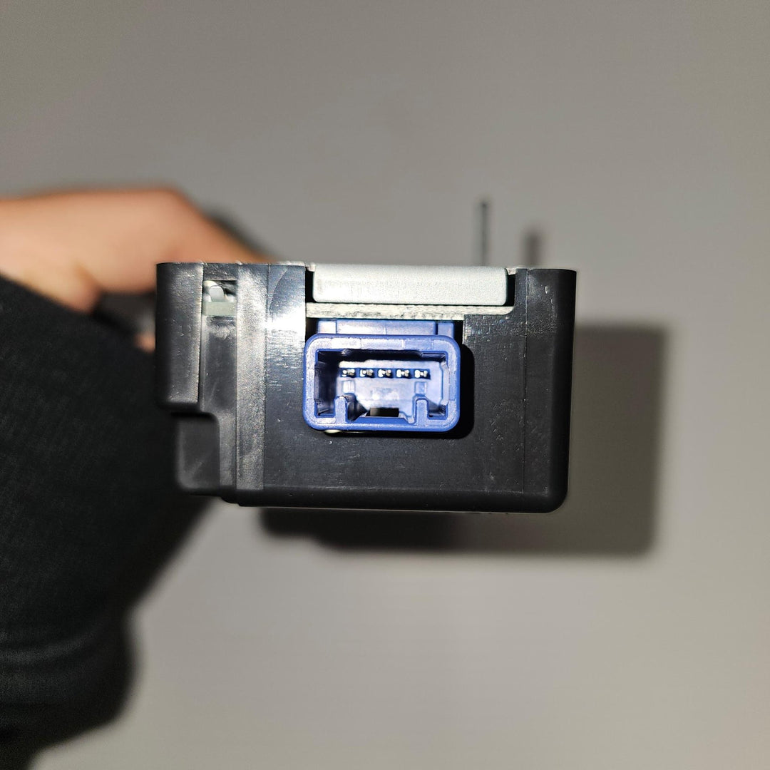 2012-2018 Toyota RAV4 GXL Smart Door Control Module Receiver 8974042140