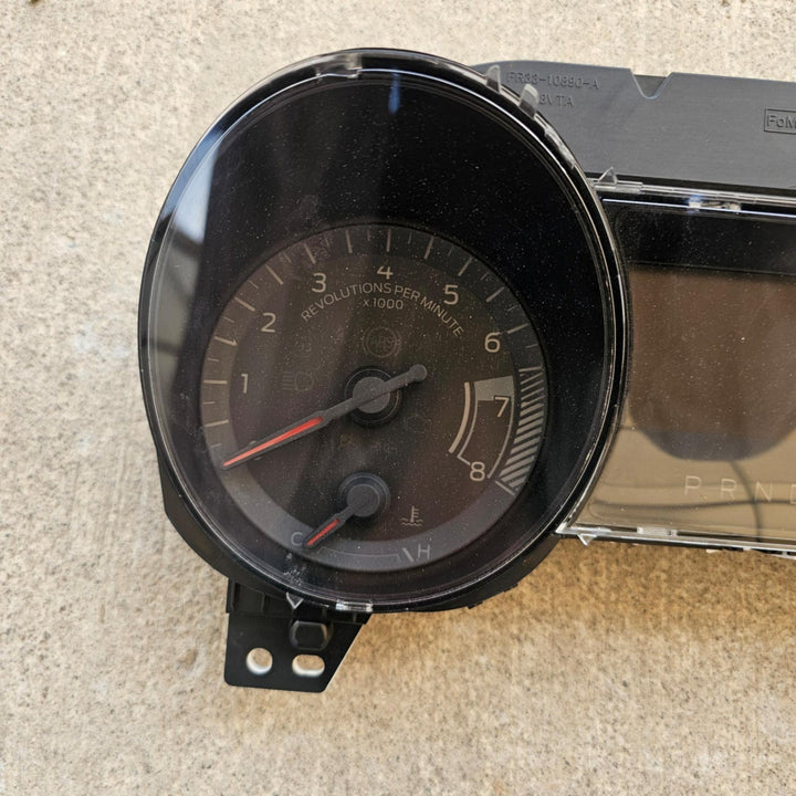 2017 Ford Mustang FM 1FA6P8CF3H5324410 - Instrument Cluster PN: GR3T10849RH