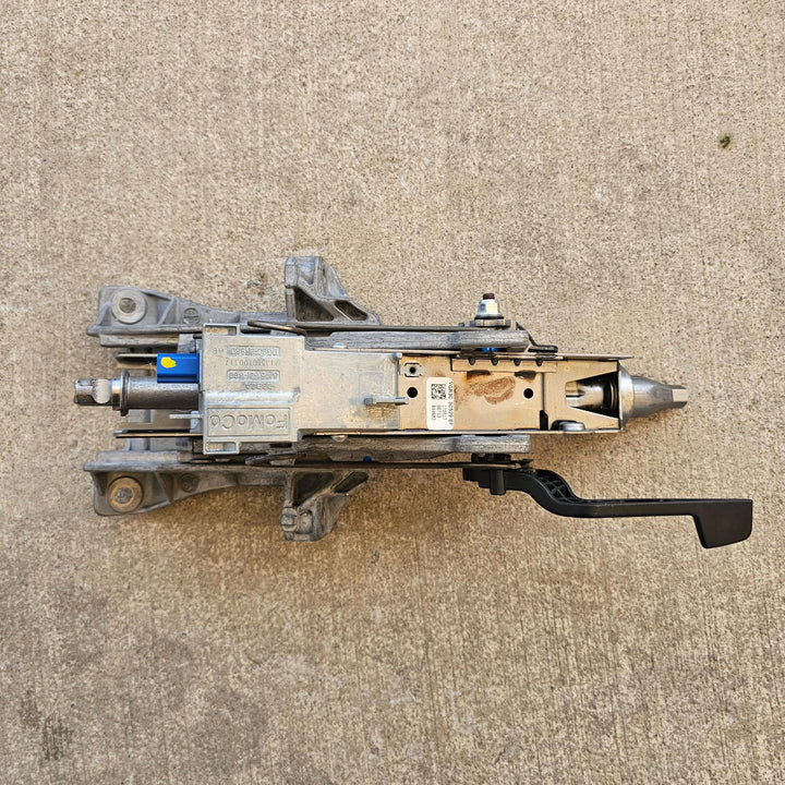 2017 Ford Mustang FM 1FA6P8CF3H5324410 - Steering Column PN: DG9C3F880AB