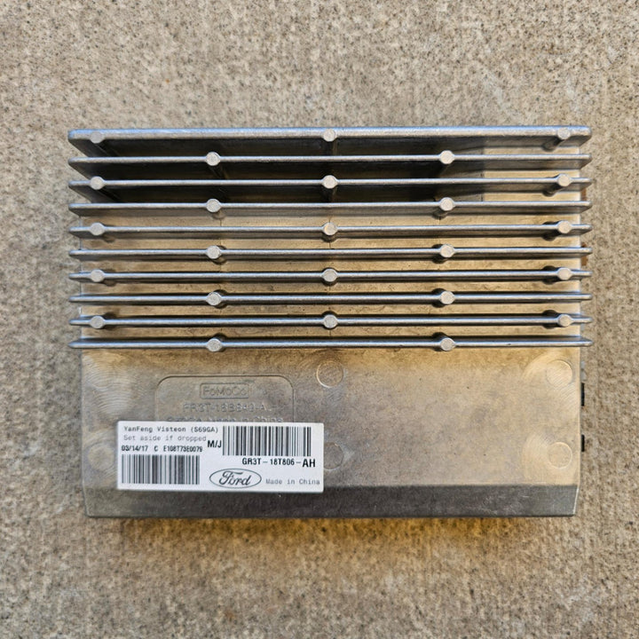 2017 Ford Mustang FM 1FA6P8CF3H5324410 - Radio Amplifier PN: GR3T18T806AH