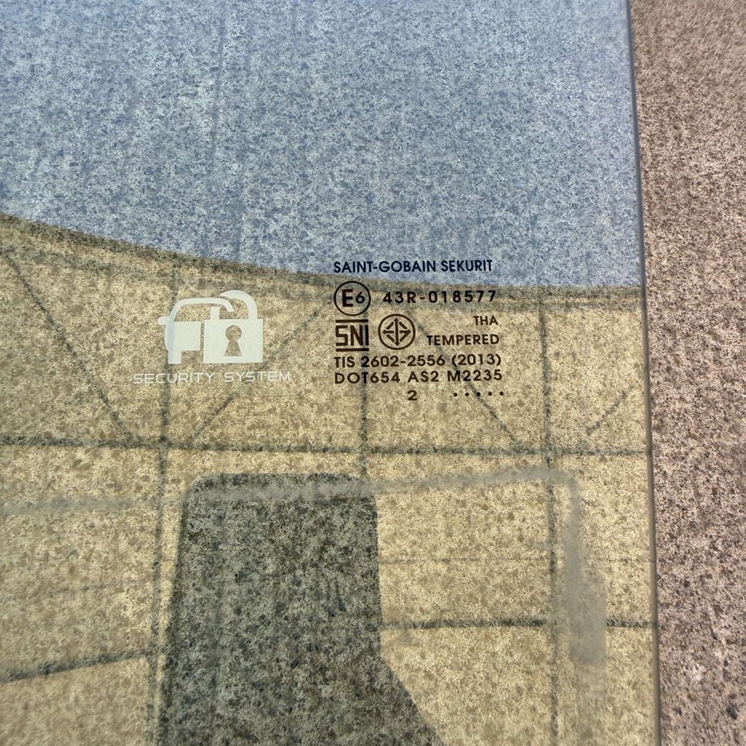 2023 Mazda BT-50 TF XT 3 Diesel  - Left Front Door Glass