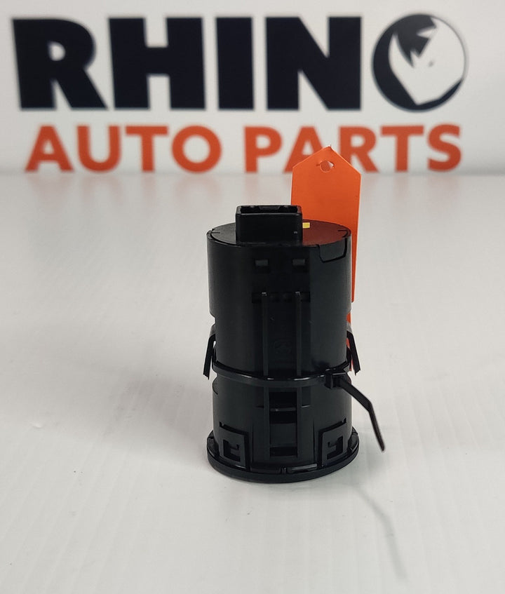 2014 Mazda Mazda3 Maxx Start Button BHR1663S0A
