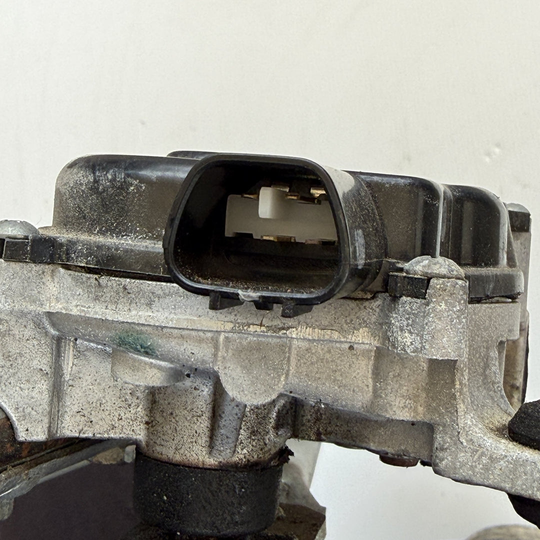 2020 Nissan Navara - Wiper Motor PN: 9X28C134