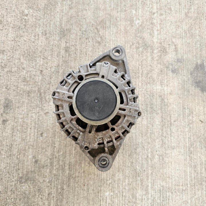 Nov 2012 to Mar 2021 - Hyundai iLoad TQ Diesel Turbocharged 2.5L - Alternator - 3 Pin Type