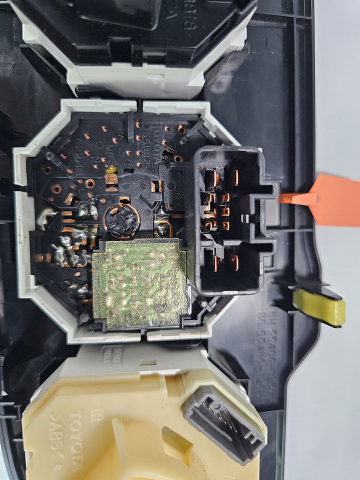 2013 Toyota Corolla ZRE1*     - Heater/AC Controls