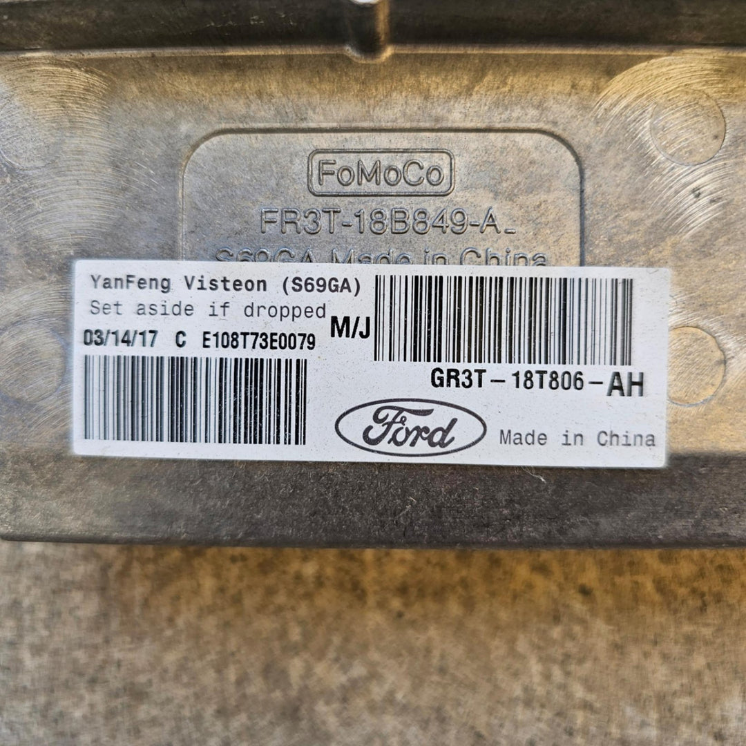 2017 Ford Mustang FM 1FA6P8CF3H5324410 - Radio Amplifier PN: GR3T18T806AH