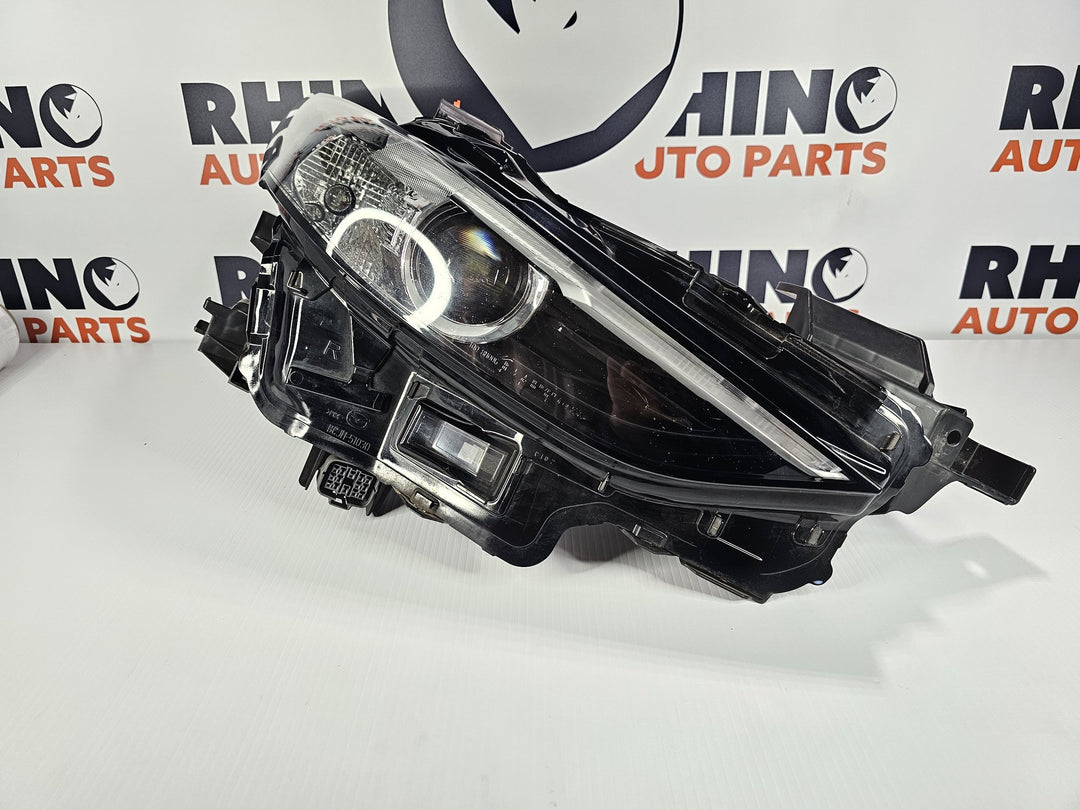 2019 Mazda Mazda3 BP JM0BP2HLA01103327 - Right Headlight PN: BCJH51030
