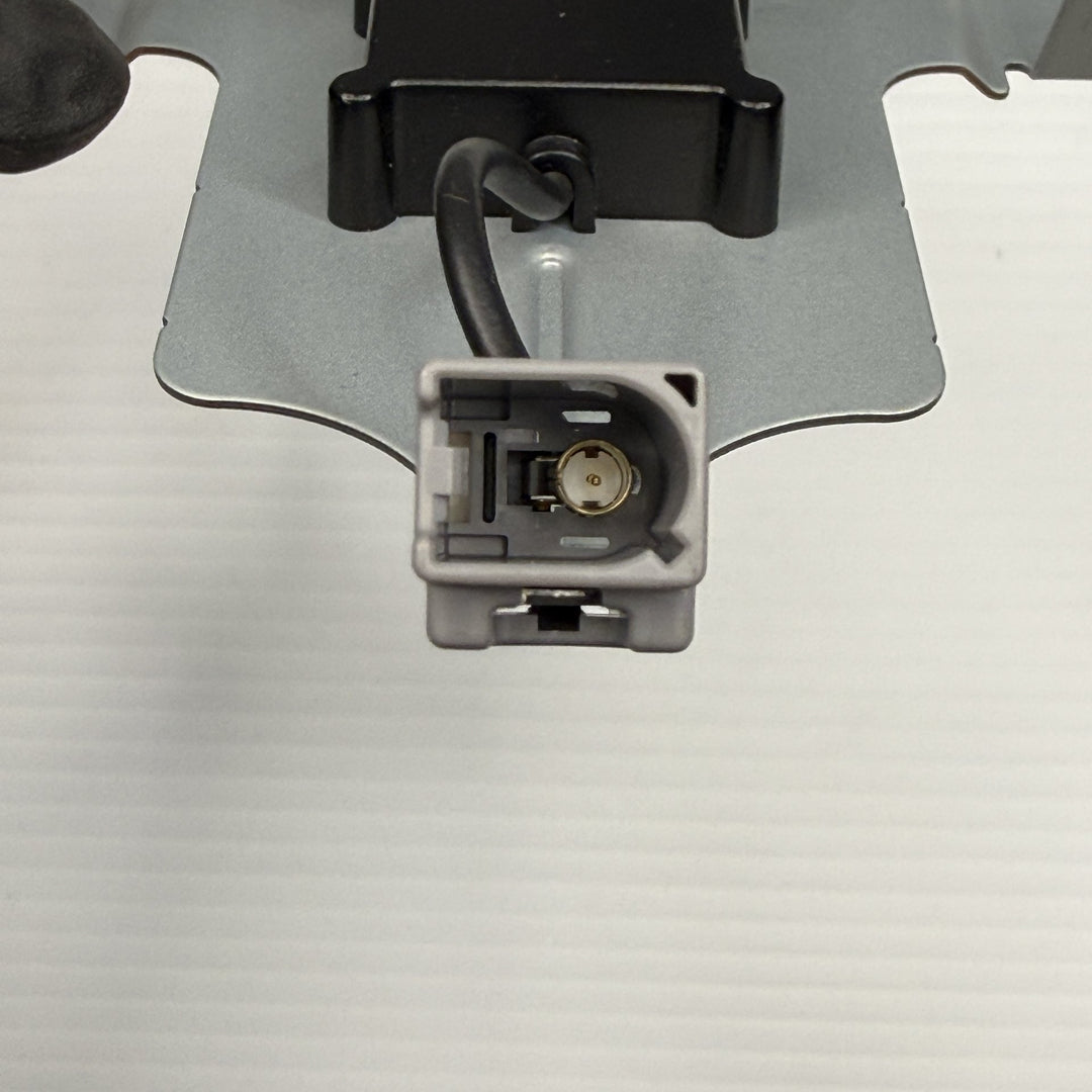 Oct 2019 to Current - Mazda CX-30 DM - Antenna