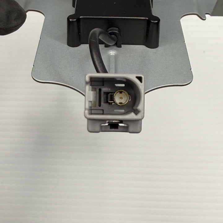 Oct 2019 to Current - Mazda CX-30 DM - Antenna