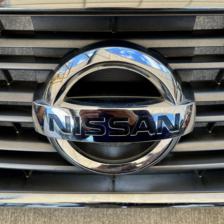 2017 Nissan Navara  ST 2.3 Diesel Automatic - Grille