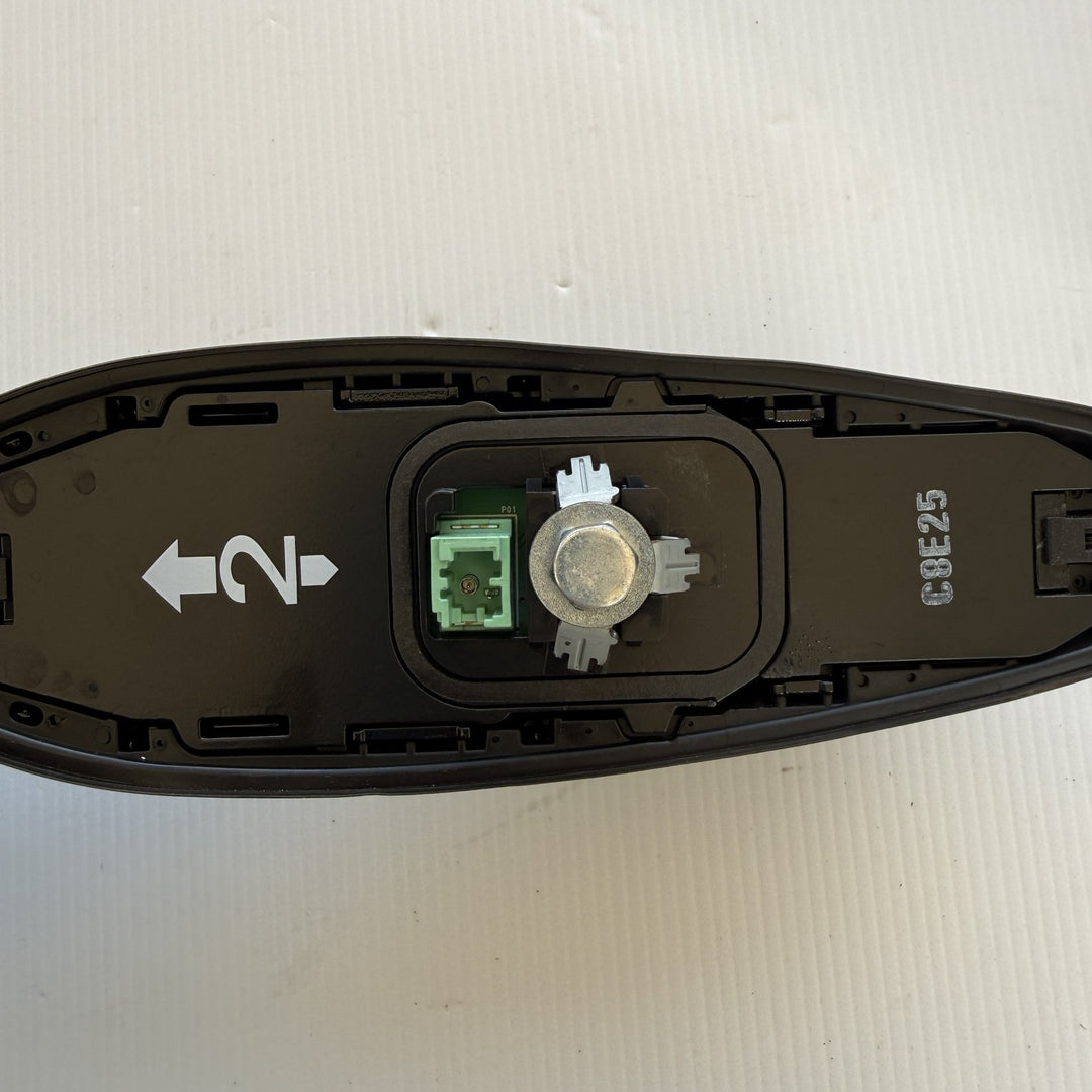 Dec 2016 to Oct 2019 - Toyota C-HR - Antenna - Gen 1