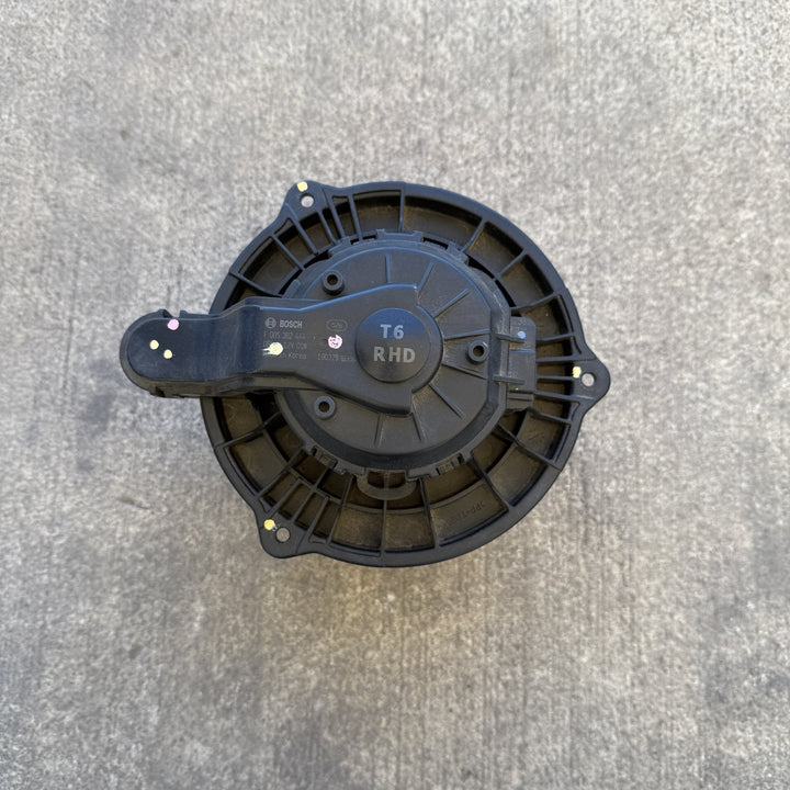 2019 Ford Ranger  XLT Hi-Rider 3.2 Diesel Automatic - Blower Motor F00S3B2444