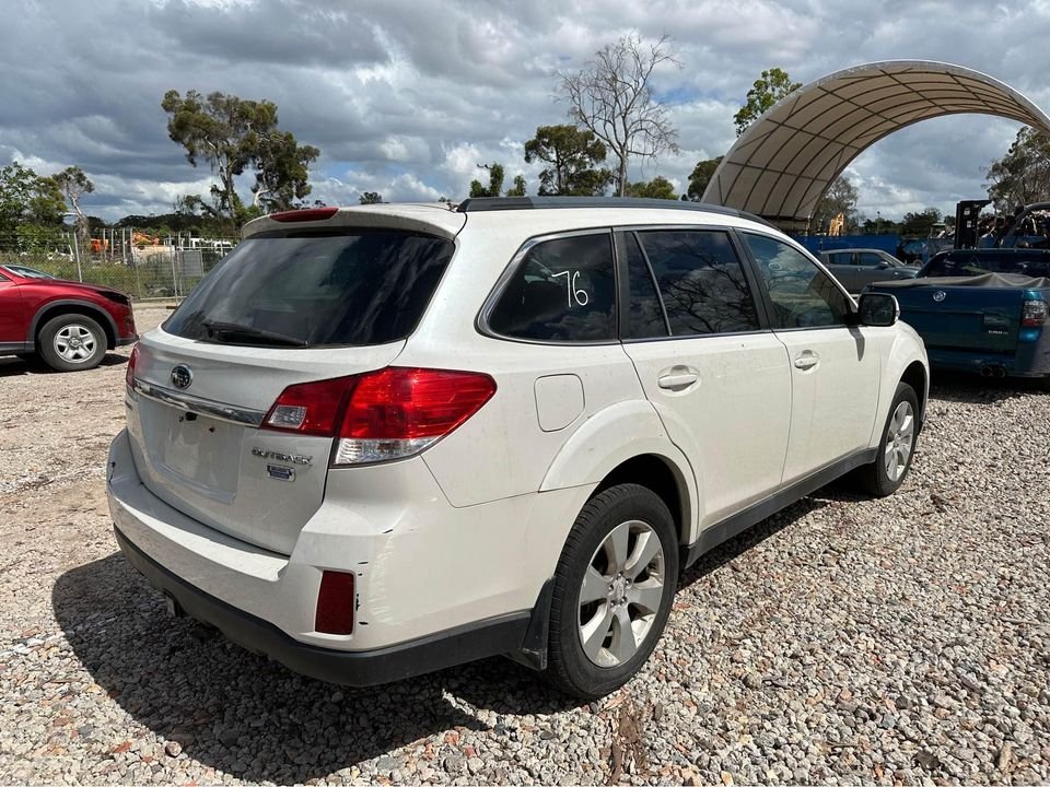 2009-2014 Subaru Outback 2.0D Premium Right Rear Door Shell