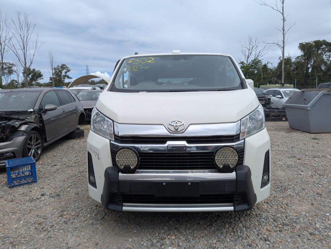 2022 Toyota Hiace H300 JTFRA3APX08042895 - Automatic Transmission