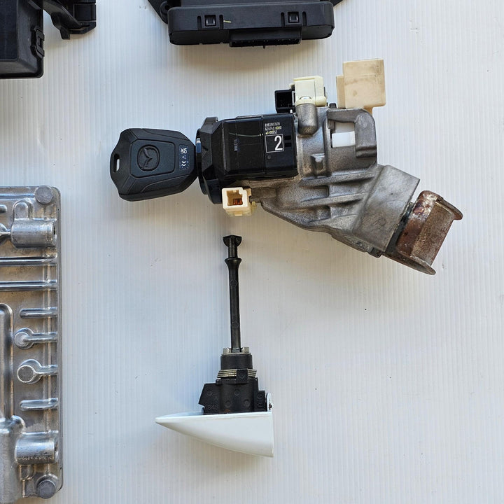 Jul 2020 to Current - Mazda BT-50 TF Diesel 3.0L Engine Code 4JJ3 - Engine ECU - Security Set - Includes ECU, Immobilizer, Reader, and Key - PN: 8972686321