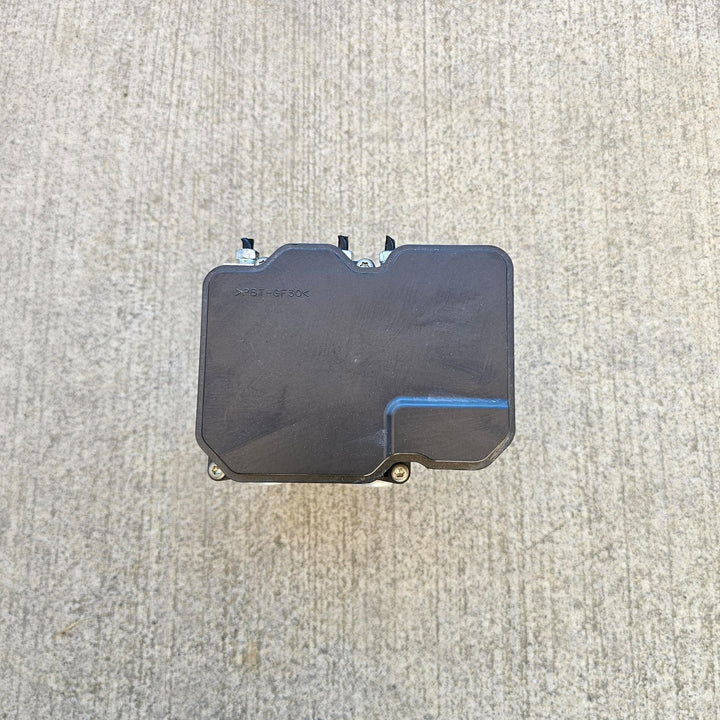 Dec 2012 to Dec 2018- Toyota RAV4 ZSA42R Petrol 2.0L Automatic- ABS Pump/Modulator- T/M Type