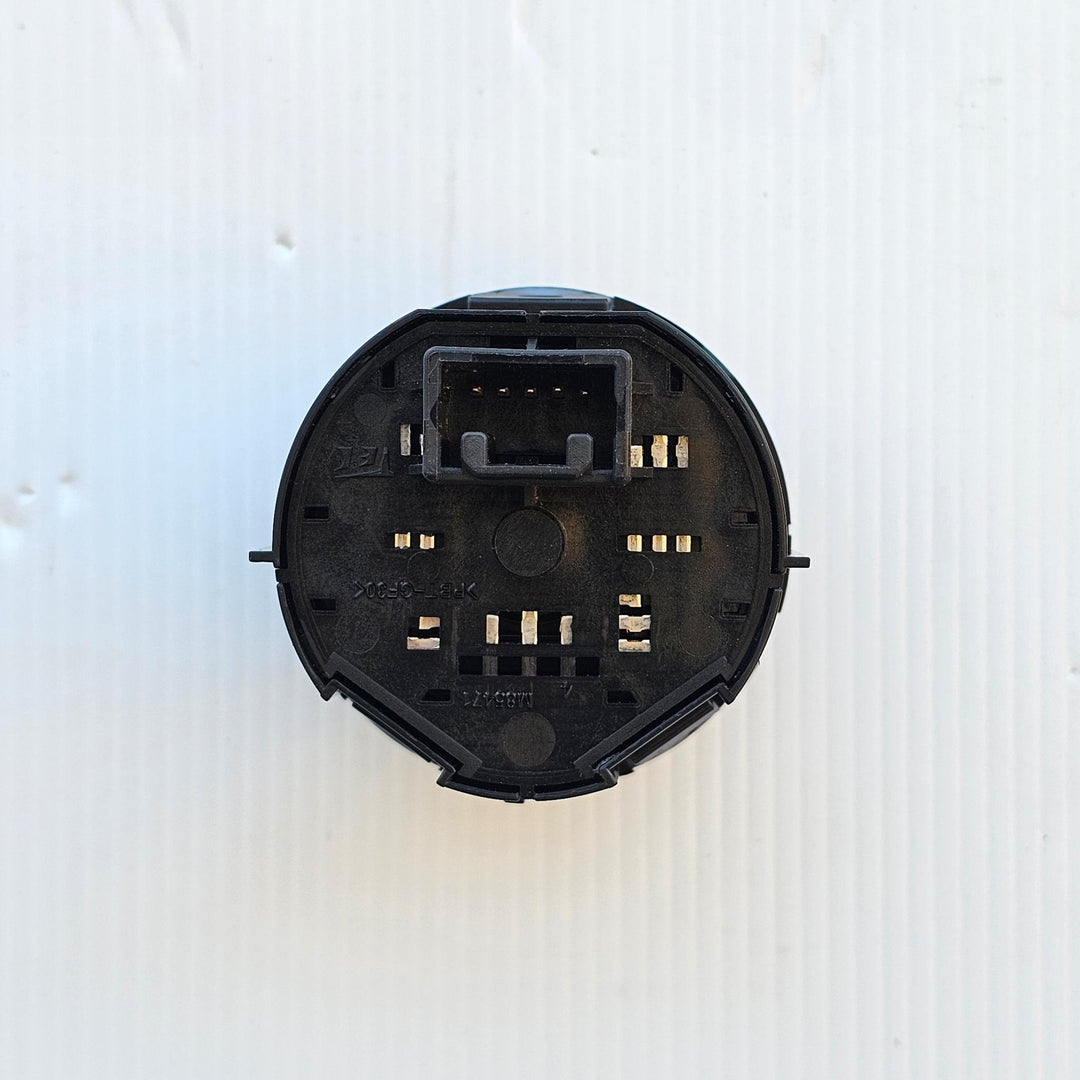 2023 Mazda BT-50 TF XT 3 Diesel  - 4WD Engagement Switch