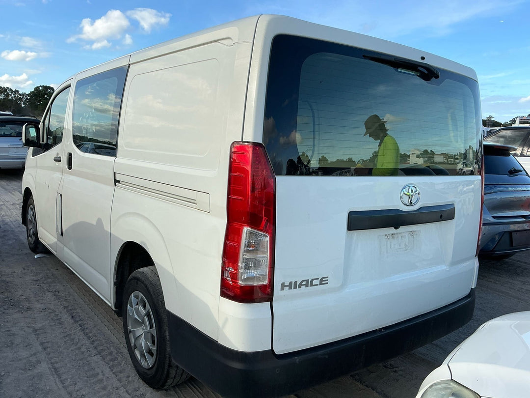 2020 Toyota Hiace   2.8 Diesel Automatic - Trans/Gearbox