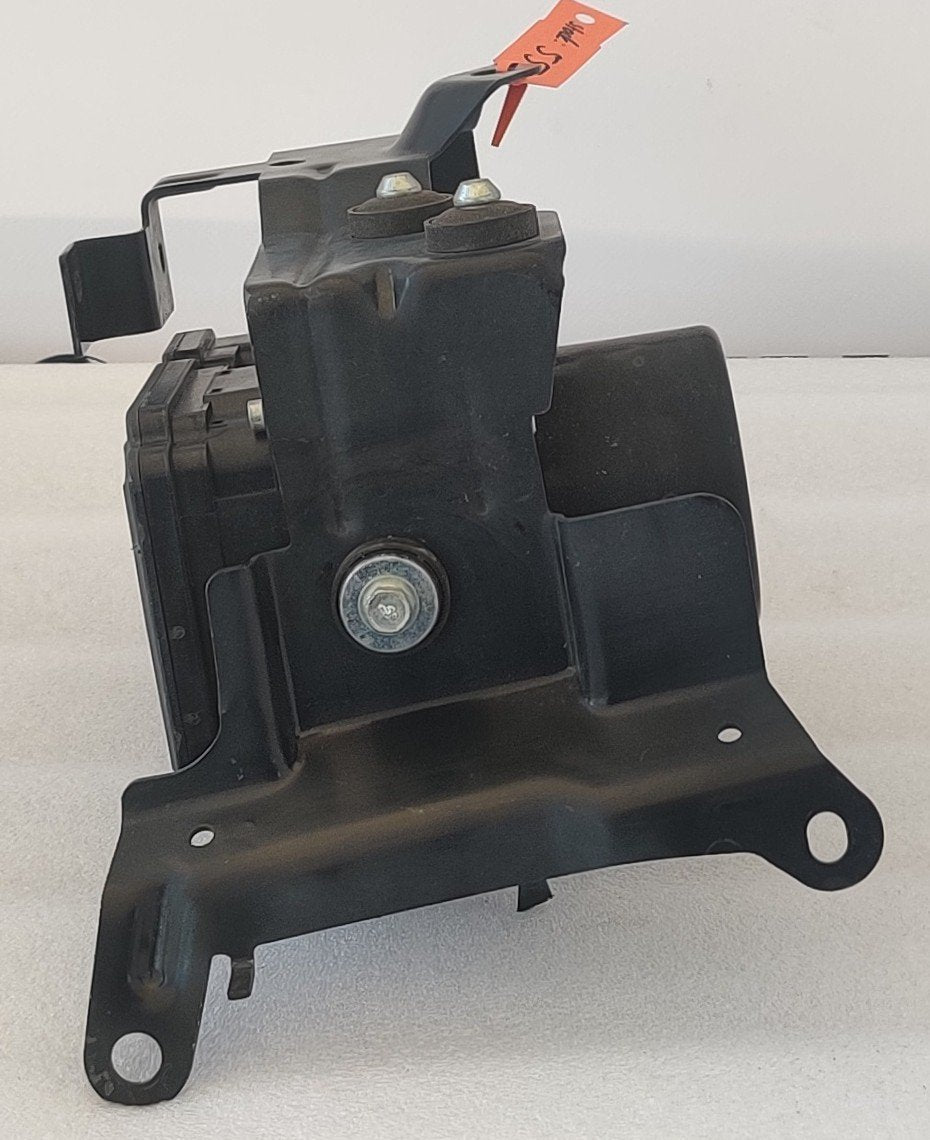 2005-2015 Nissan Navara STX ABS Pump/Modulator 476605X70E