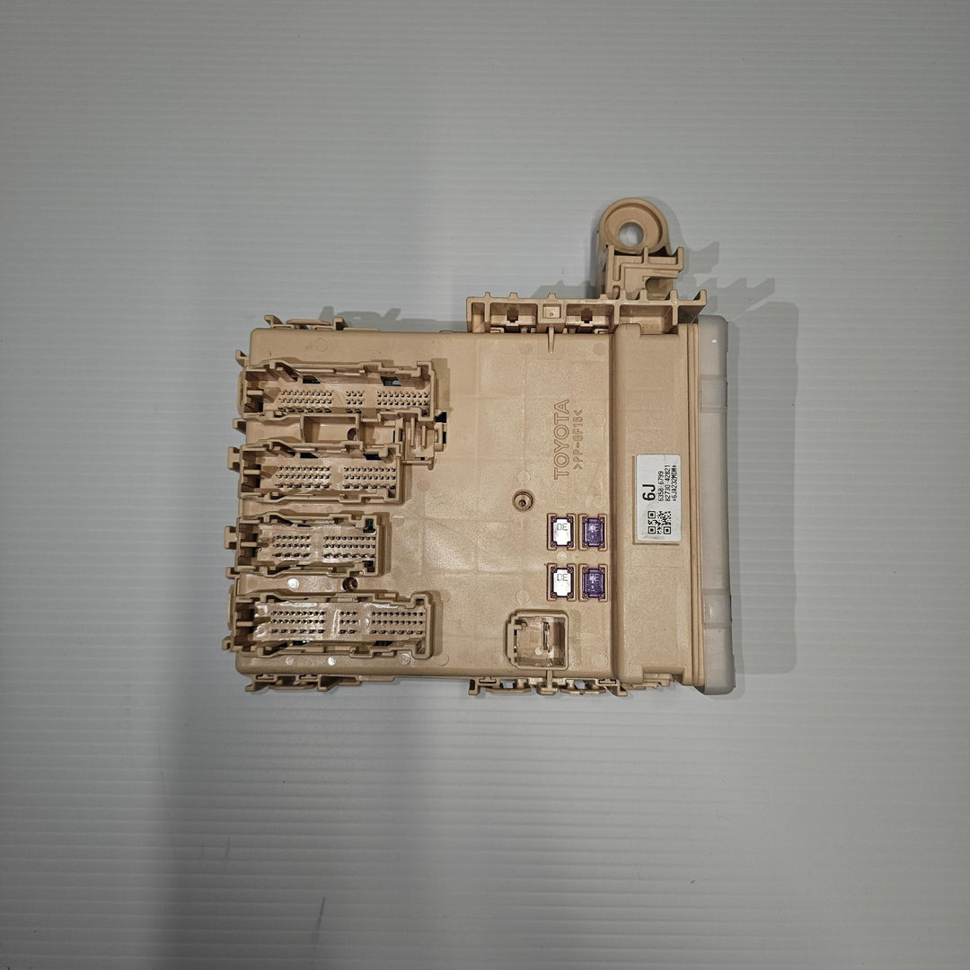 2012-2018 Toyota RAV4 GXL MPX Power Source Control Module PSC 8922142300