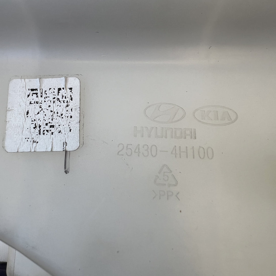 Nov 2007 to Mar 2021- Hyundai iLoad TQ- Overflow Bottle