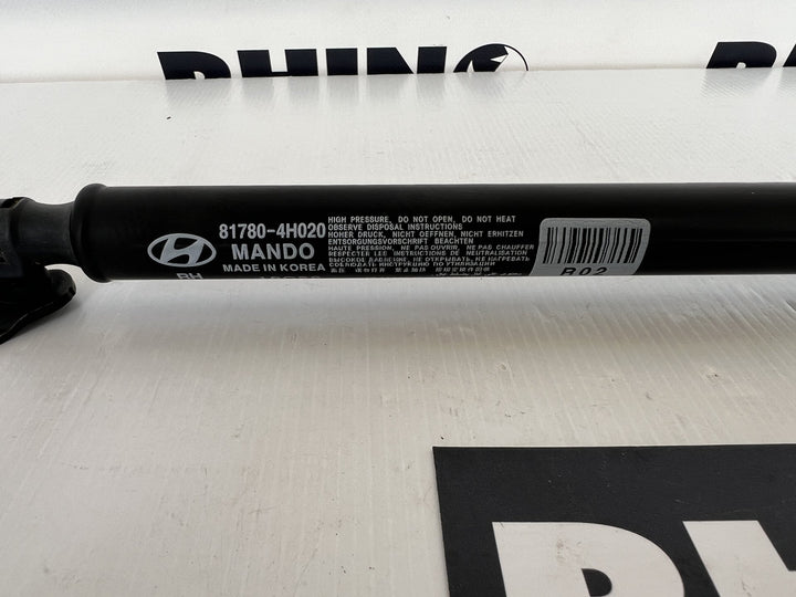 2007-2021 Hyundai iLoad Bootlid Gas Struts 817804H020
