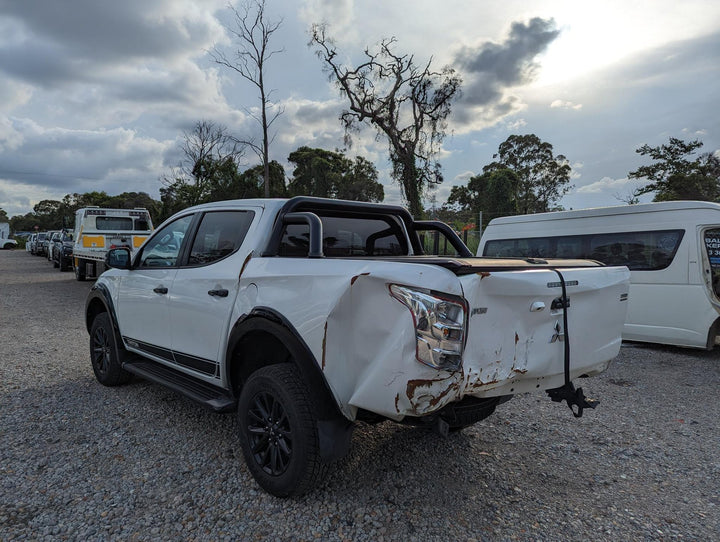 Mar 2015 to Oct 2023- Mitsubishi Triton MQ MR 2WD 4WD Diesel 2.4L Automatic- Rear Differential Assembly- 3.917 Ratio, Non Diff Lock Type