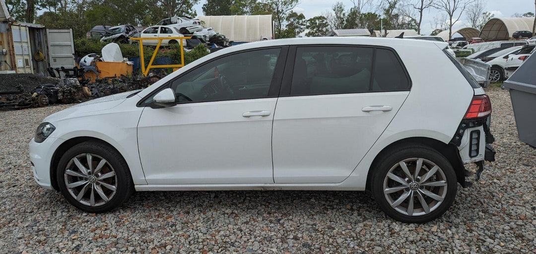 2018 Volkswagen Golf 110TSI Trendline Gen7.5 Right Front Door Shell, 12/12-08/20