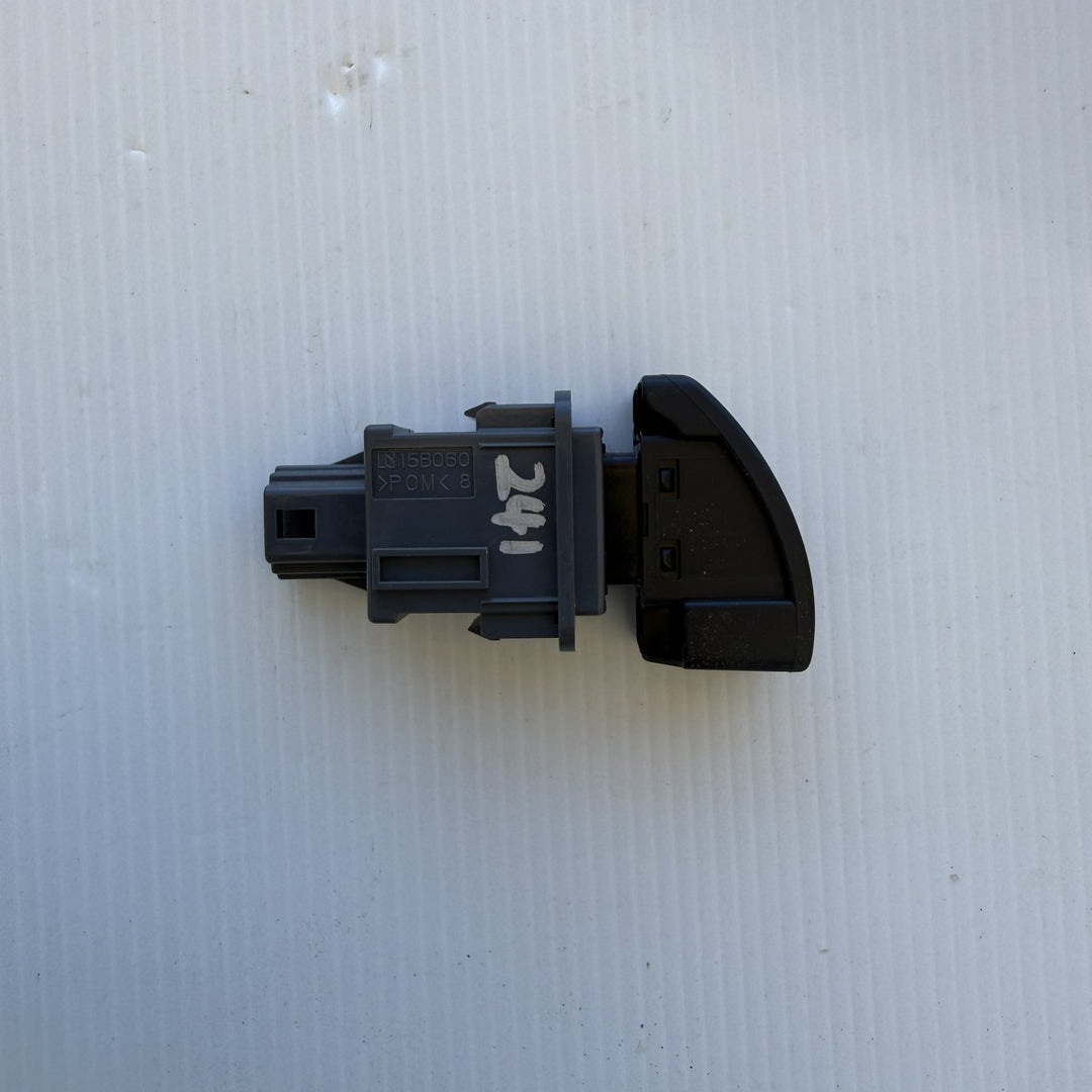 2018 Toyota C-HR X50 Koba 1.2 Petrol Automatic CVT - Hazard Light Switch