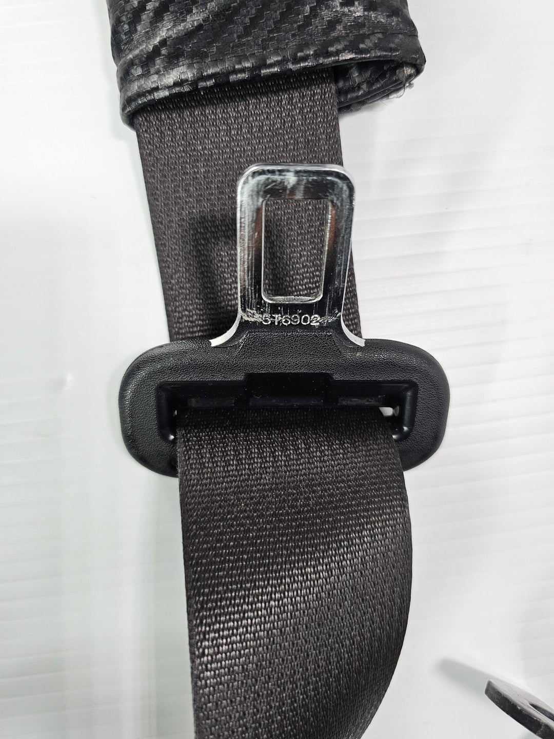2006 Lexus IS300 GSE20R F Sport  Petrol Manual - Left Front Seat Belt 10032006